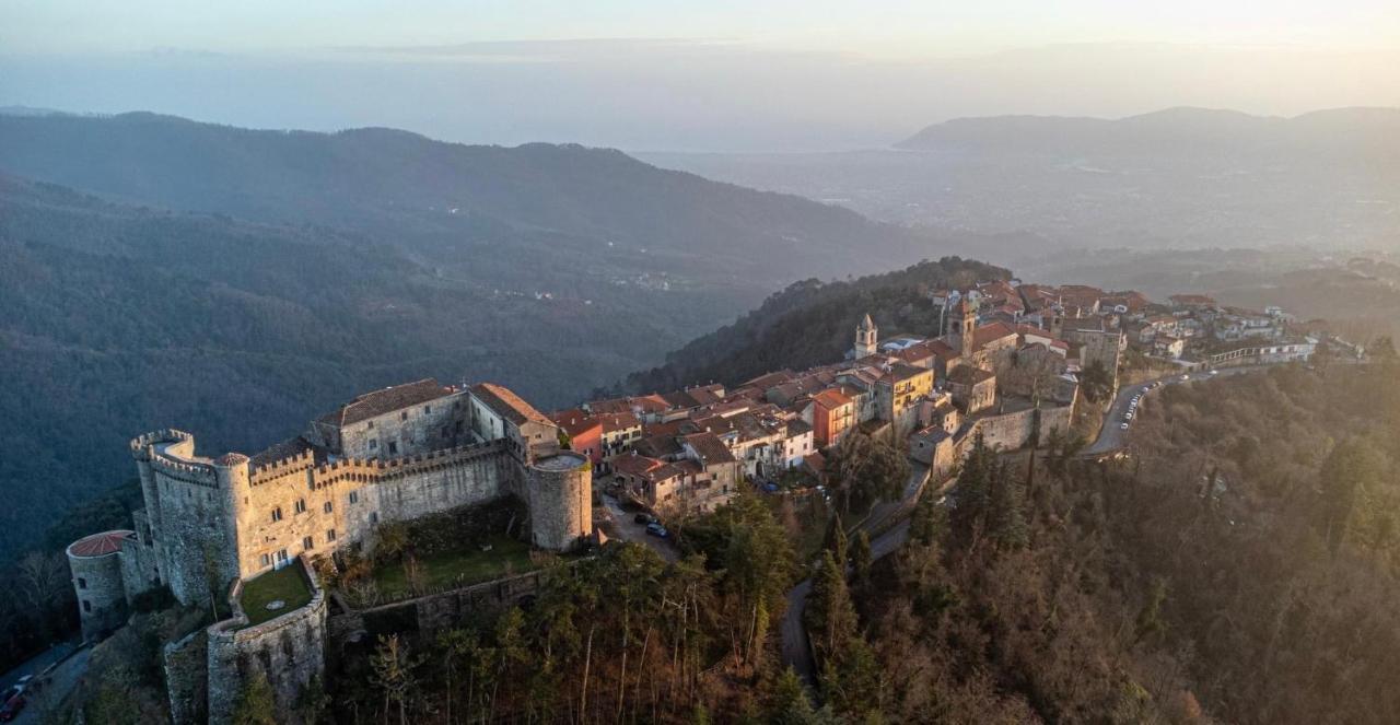La Ginestra B&B Fosdinovo Buitenkant foto
