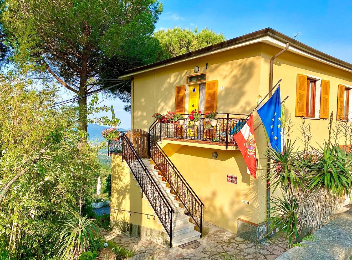 La Ginestra B&B Fosdinovo Buitenkant foto