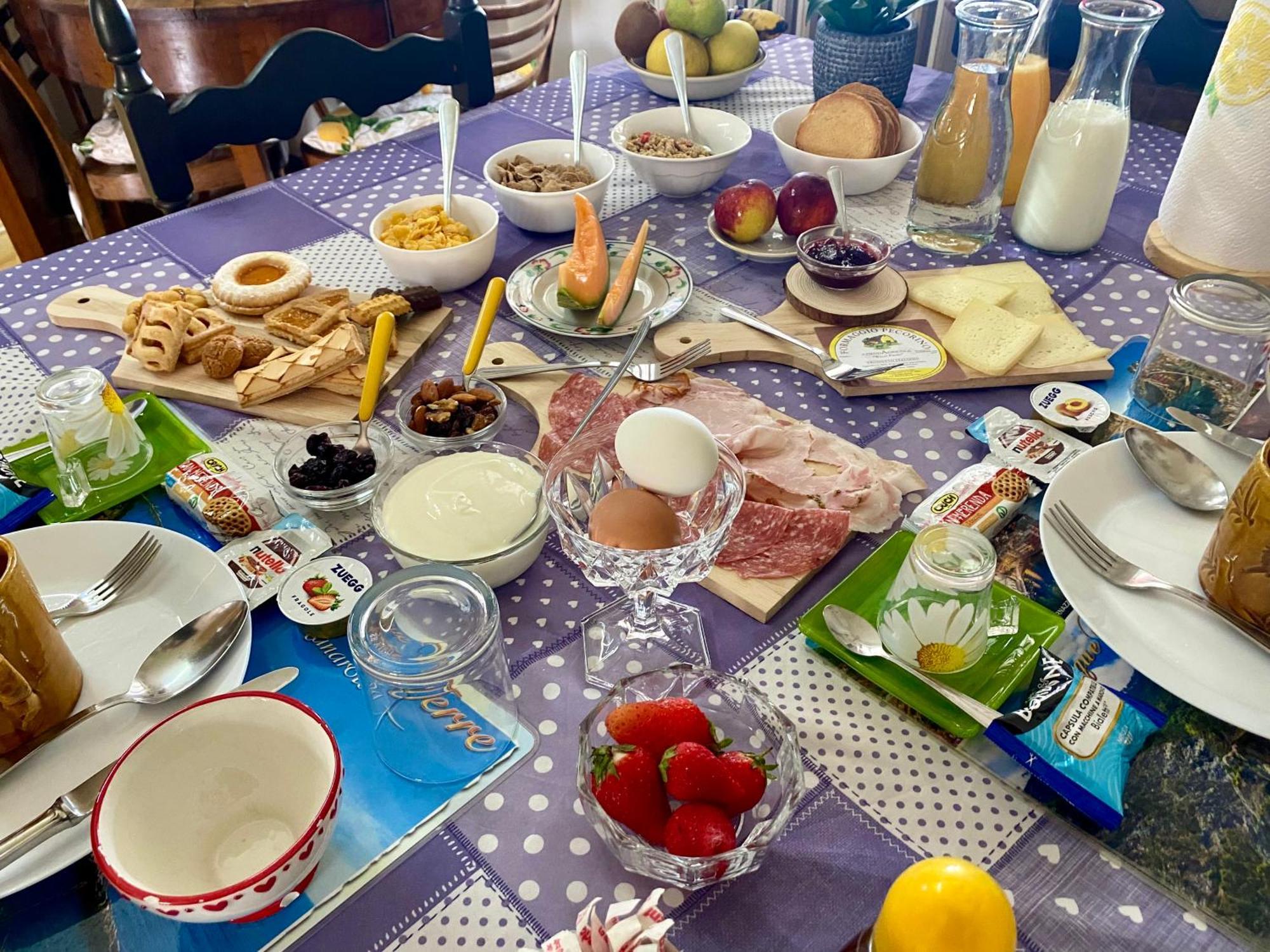La Ginestra B&B Fosdinovo Buitenkant foto